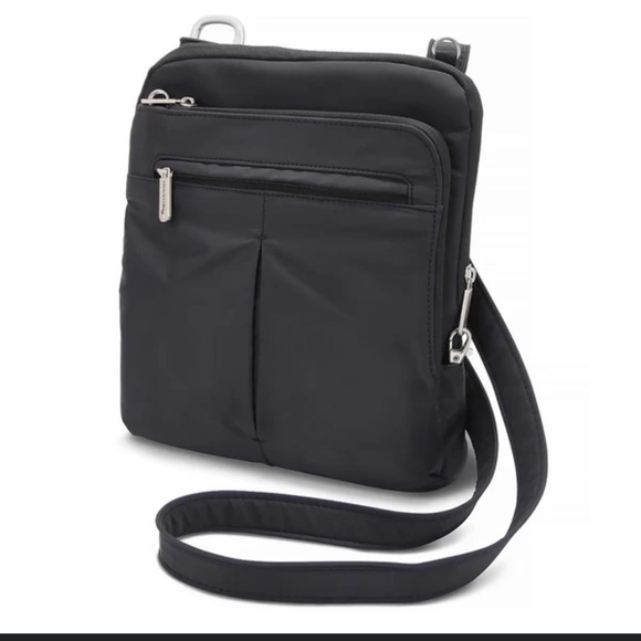 Travelon Handbags - Travelon crossbody⭐️